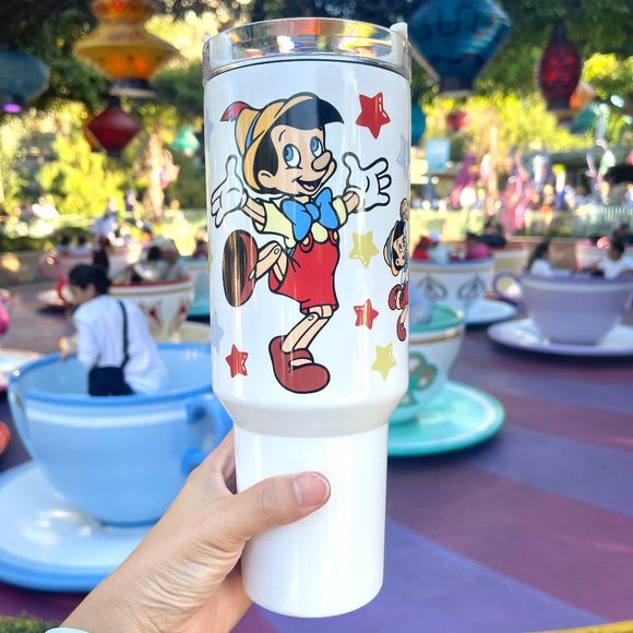 Disney Pinocchio 40 oz Tumbler/Water bottle/Mug with hand carry handle. … - Picture 2 of 7